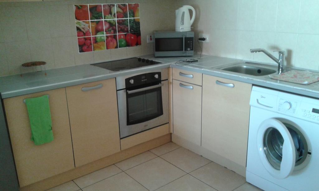 Carisa Olympic Court Apartment Larnaca Oda fotoğraf