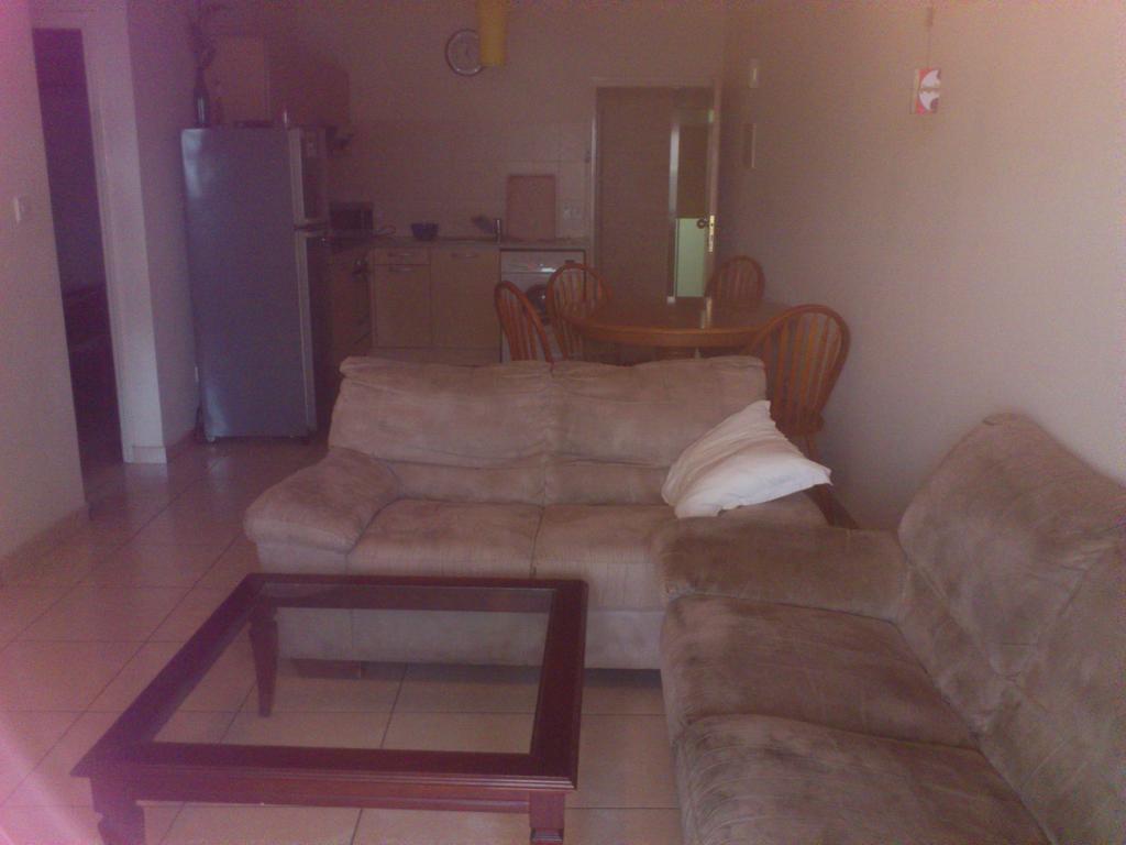 Carisa Olympic Court Apartment Larnaca Oda fotoğraf